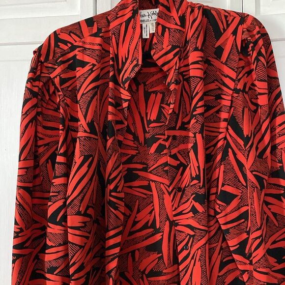 Vintage orange and black blouse.  Size 18.  Removable bow. - Picture 5 of 7